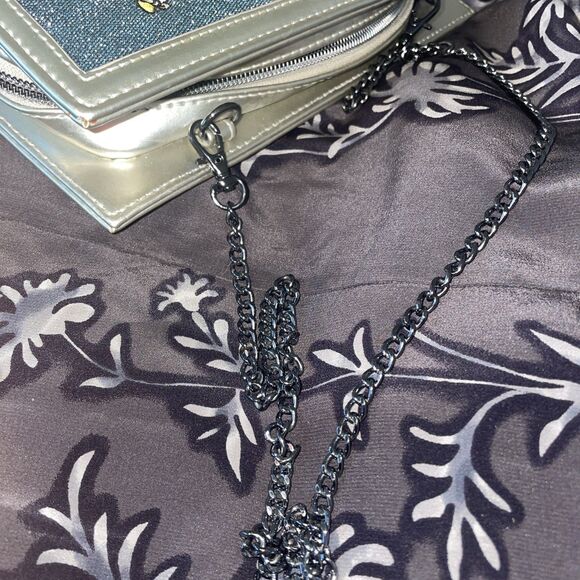 Disney Storybook Snow White bag Danielle Nicole - Picture 2 of 11